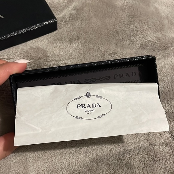 Prada Initial (My Character) Keychain - Picture 4 of 13